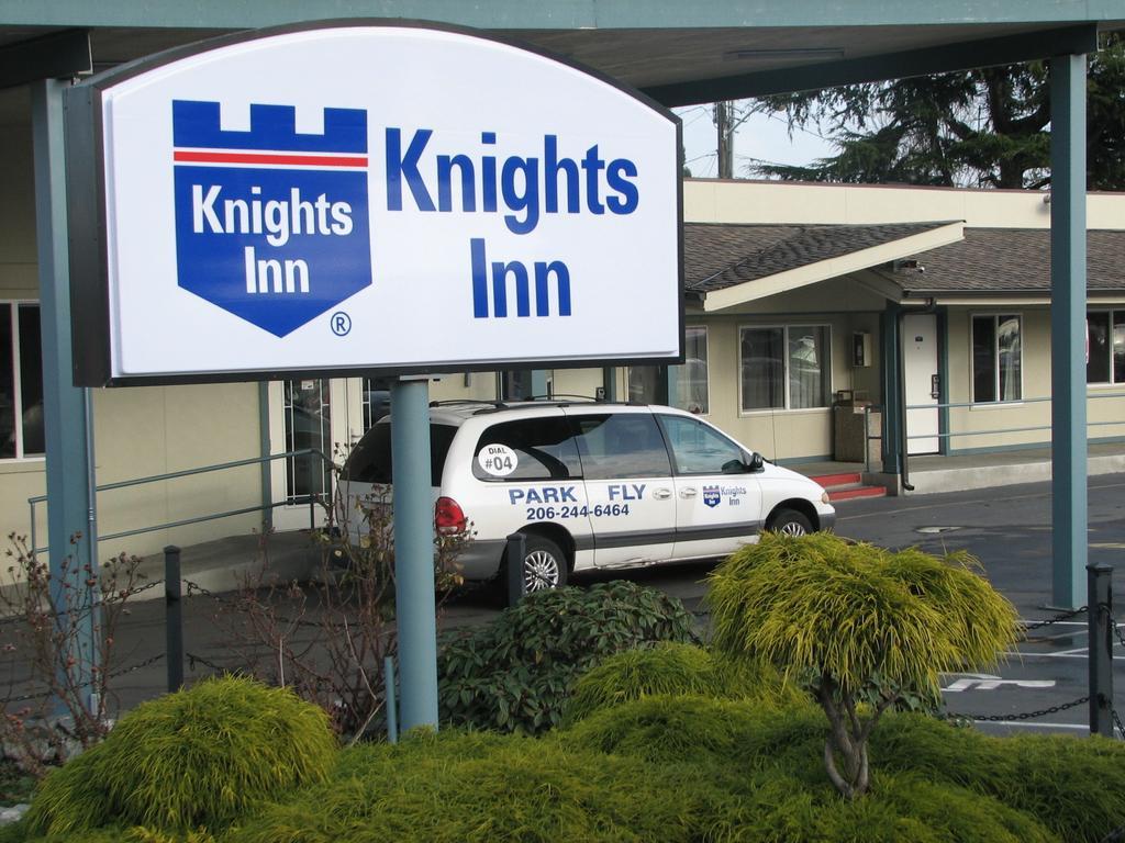 Knights Inn & Suites Seatac Airport Tukwila Exterior photo